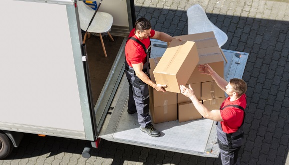 5-THINGS-YOU-SAY-TO-YOUR-PROFESSIONAL-LOCAL-MOVERS-PRIOR-TO YOUR-MOVE-call-the-movers